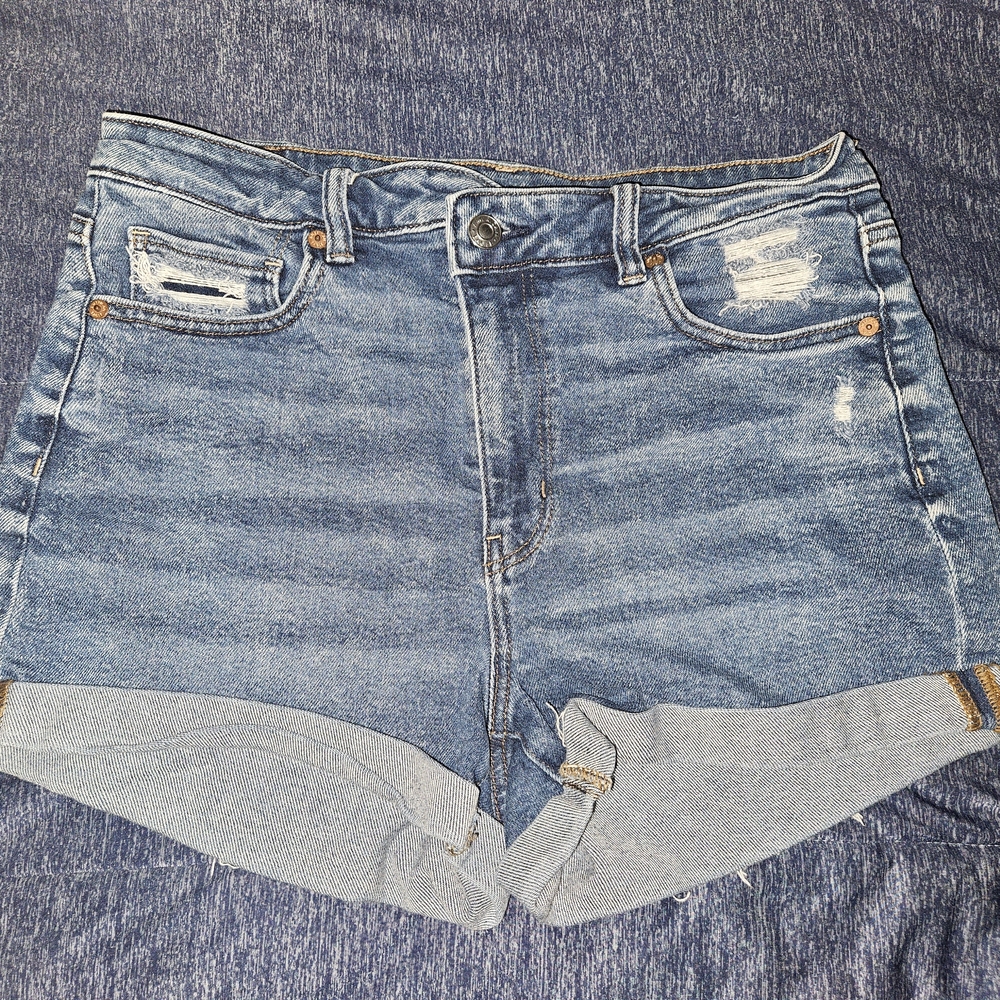 American Eagle Outfitters Light Blue Rolled Cuff Denim Shorts